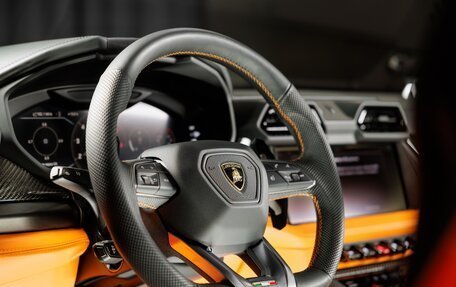 Lamborghini Urus I, 2025 год, 57 178 400 рублей, 28 фотография
