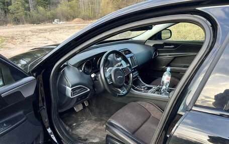 Jaguar XE I рестайлинг, 2016 год, 1 950 000 рублей, 10 фотография
