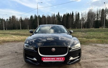 Jaguar XE I рестайлинг, 2016 год, 1 950 000 рублей, 2 фотография