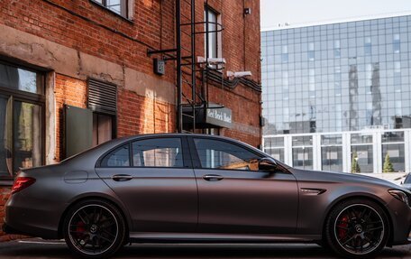 Mercedes-Benz E-Класс AMG, 2018 год, 8 990 000 рублей, 3 фотография