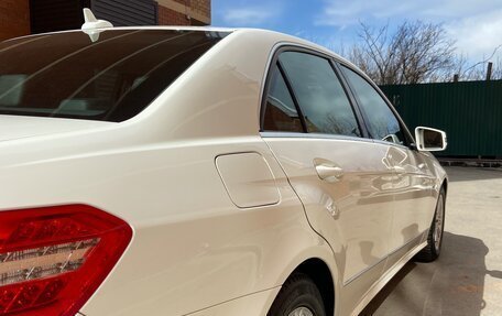 Mercedes-Benz E-Класс, 2010 год, 1 880 000 рублей, 3 фотография