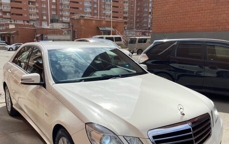 Mercedes-Benz E-Класс, 2010 год, 1 880 000 рублей, 5 фотография