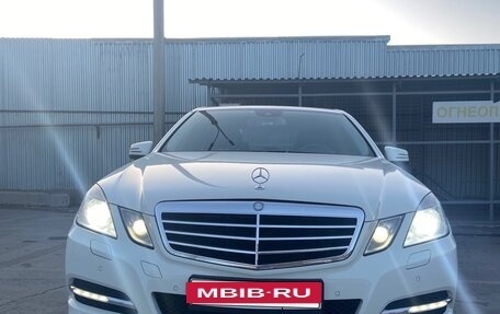 Mercedes-Benz E-Класс, 2010 год, 1 880 000 рублей, 9 фотография
