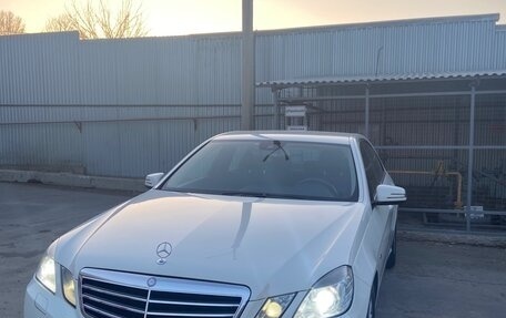 Mercedes-Benz E-Класс, 2010 год, 1 880 000 рублей, 12 фотография