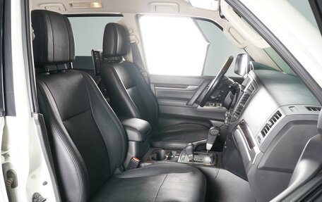 Mitsubishi Pajero IV, 2019 год, 3 779 000 рублей, 8 фотография