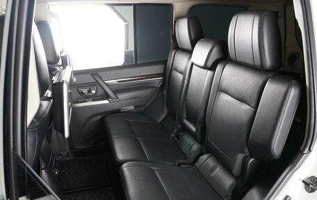 Mitsubishi Pajero IV, 2019 год, 3 779 000 рублей, 9 фотография