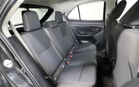 Toyota Yaris Cross, 2021 год, 1 490 000 рублей, 8 фотография