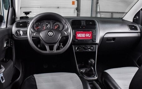 Volkswagen Polo VI (EU Market), 2017 год, 1 149 000 рублей, 6 фотография