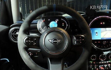MINI Countryman II (F60), 2022 год, 2 520 000 рублей, 9 фотография