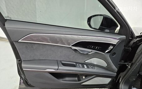Audi A8, 2022 год, 6 432 969 рублей, 15 фотография