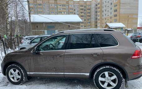 Volkswagen Touareg III, 2011 год, 2 200 000 рублей, 6 фотография