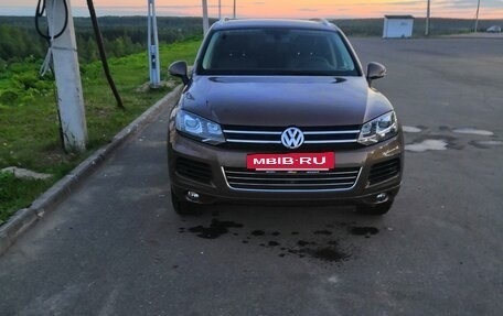 Volkswagen Touareg III, 2011 год, 2 200 000 рублей, 3 фотография
