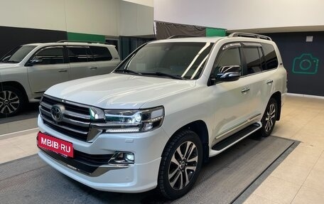 Toyota Land Cruiser 200, 2019 год, 9 200 000 рублей, 3 фотография