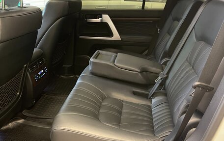 Toyota Land Cruiser 200, 2019 год, 9 200 000 рублей, 12 фотография