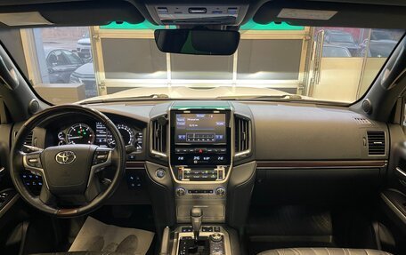 Toyota Land Cruiser 200, 2019 год, 9 200 000 рублей, 14 фотография