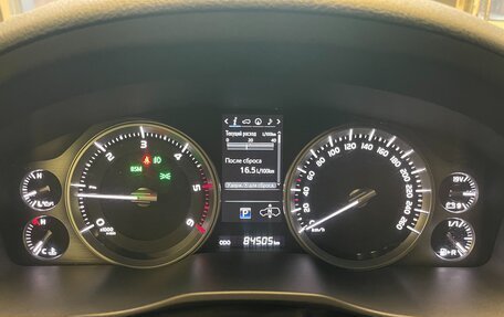 Toyota Land Cruiser 200, 2019 год, 9 200 000 рублей, 18 фотография