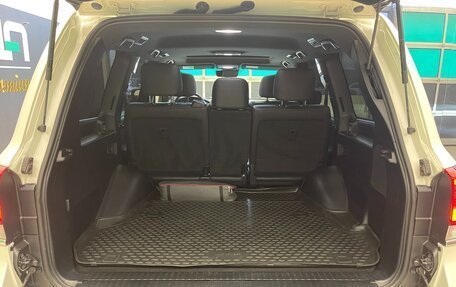 Toyota Land Cruiser 200, 2019 год, 9 200 000 рублей, 22 фотография