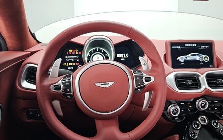 Aston Martin V8 Vantage IV, 2023 год, 18 960 000 рублей, 12 фотография
