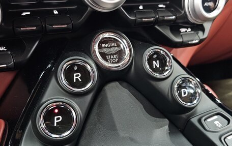 Aston Martin V8 Vantage IV, 2023 год, 18 960 000 рублей, 9 фотография