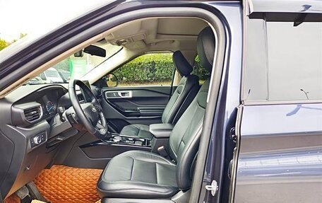 Ford Explorer VI, 2022 год, 2 930 090 рублей, 9 фотография