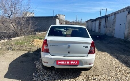 Renault Logan I, 2013 год, 300 000 рублей, 3 фотография