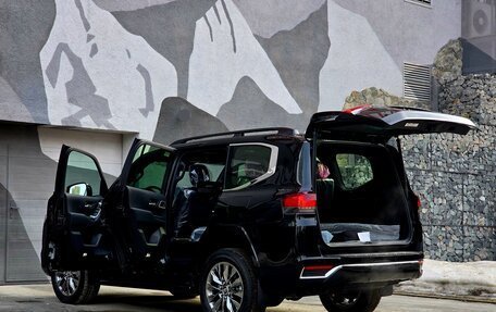 Toyota Land Cruiser, 2025 год, 13 700 000 рублей, 6 фотография