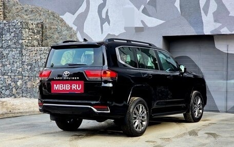 Toyota Land Cruiser, 2025 год, 13 700 000 рублей, 3 фотография