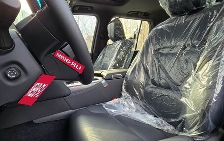 Toyota Land Cruiser, 2025 год, 13 700 000 рублей, 10 фотография
