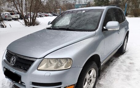 Volkswagen Touareg III, 2004 год, 365 000 рублей, 2 фотография