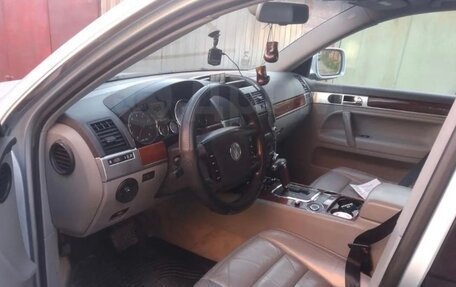 Volkswagen Touareg III, 2004 год, 365 000 рублей, 11 фотография