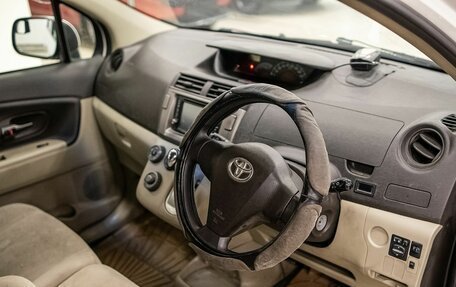 Toyota Passo Sette, 2010 год, 859 000 рублей, 10 фотография