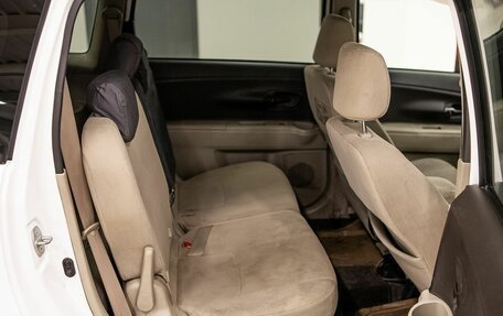 Toyota Passo Sette, 2010 год, 859 000 рублей, 16 фотография