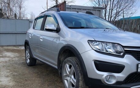 Renault Sandero II рестайлинг, 2017 год, 1 065 000 рублей, 1 фотография