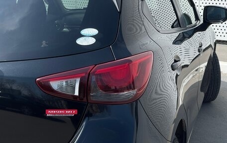 Mazda Demio IV, 2016 год, 950 000 рублей, 7 фотография