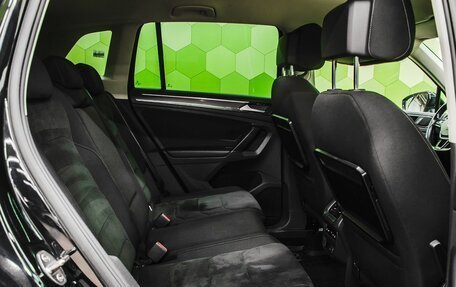 Volkswagen Tiguan II, 2017 год, 2 499 000 рублей, 13 фотография