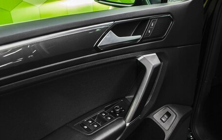 Volkswagen Tiguan II, 2017 год, 2 499 000 рублей, 21 фотография