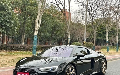 Audi R8, 2021 год, 15 771 551 рублей, 1 фотография