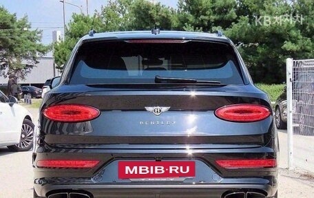 Bentley Bentayga I, 2023 год, 30 000 000 рублей, 4 фотография