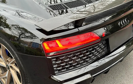Audi R8, 2021 год, 15 771 551 рублей, 4 фотография