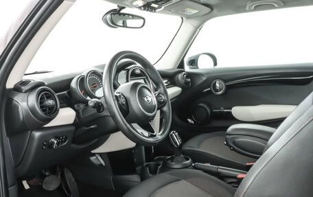 MINI Hatch, 2019 год, 2 098 000 рублей, 6 фотография