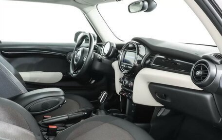 MINI Hatch, 2019 год, 2 098 000 рублей, 5 фотография