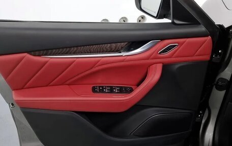 Maserati Levante I, 2022 год, 4 899 333 рублей, 16 фотография