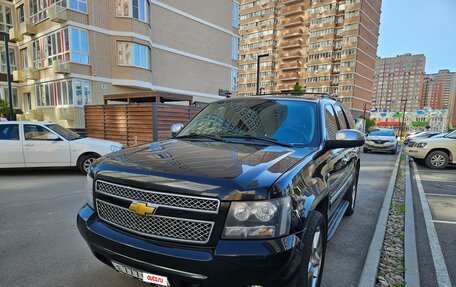 Chevrolet Tahoe III, 2011 год, 2 125 000 рублей, 2 фотография