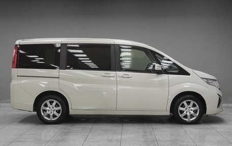 Honda Stepwgn IV, 2016 год, 2 099 000 рублей, 5 фотография