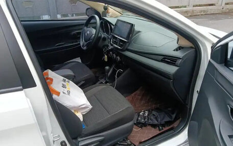 Toyota Vios III, 2022 год, 1 170 000 рублей, 12 фотография