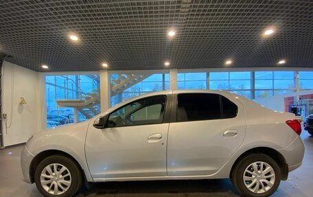 Renault Logan II, 2017 год, 720 000 рублей, 6 фотография