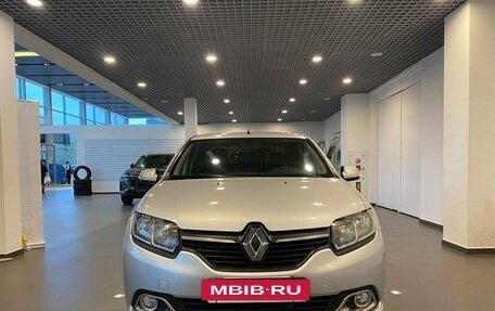 Renault Logan II, 2017 год, 720 000 рублей, 8 фотография