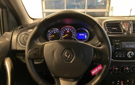 Renault Logan II, 2017 год, 720 000 рублей, 10 фотография