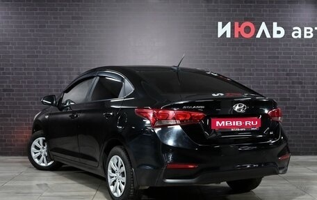 Hyundai Solaris II рестайлинг, 2018 год, 1 100 000 рублей, 4 фотография