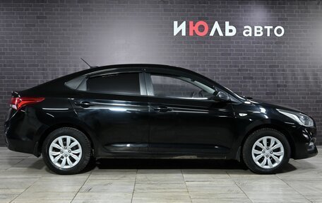 Hyundai Solaris II рестайлинг, 2018 год, 1 100 000 рублей, 8 фотография